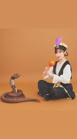 WALLPAPER 2025.11 Smartphone